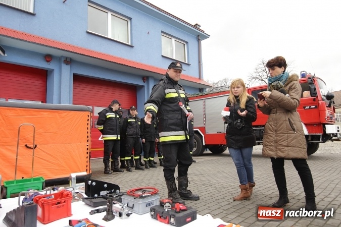 Zdjęcie w galerii na portalu naszraciborz.pl: Zobacz, o jaki sprzęt wzbogacili się raciborscy strażacy w ubiegłym roku  wiadomości z regionu