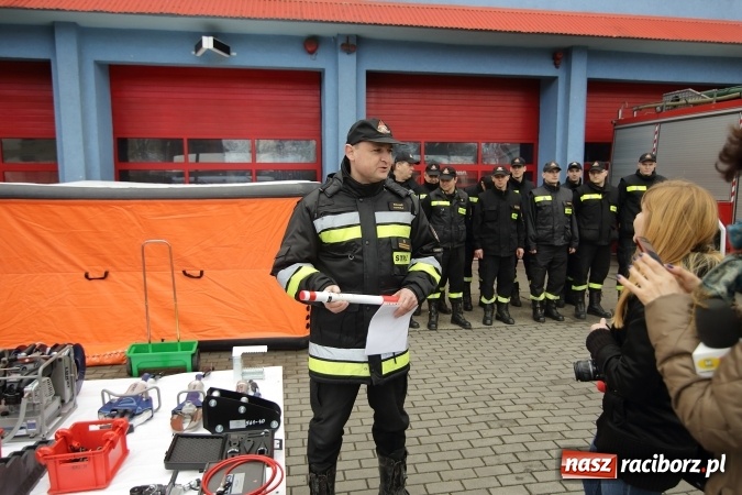 Zdjęcie w galerii na portalu naszraciborz.pl: Zobacz, o jaki sprzęt wzbogacili się raciborscy strażacy w ubiegłym roku  wiadomości z regionu