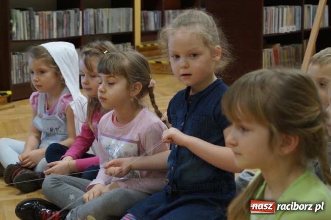 Zdjęcie w galerii na portalu naszraciborz.pl: O bezpieczeństwie w sieci w bibliotece w Nędzy  wiadomości z regionu