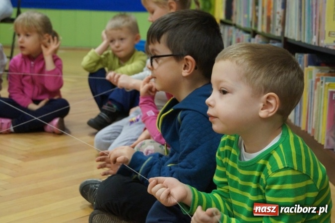 Zdjęcie w galerii na portalu naszraciborz.pl: O bezpieczeństwie w sieci w bibliotece w Nędzy  wiadomości z regionu