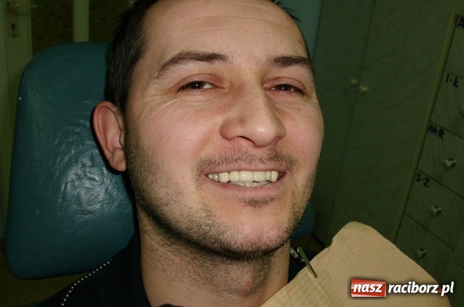 Zdjęcie w galerii na portalu naszraciborz.pl: Uśmiech Twoją wizytówką - zadbaj o niego w gabinetach ART-DENT wiadomości z regionu