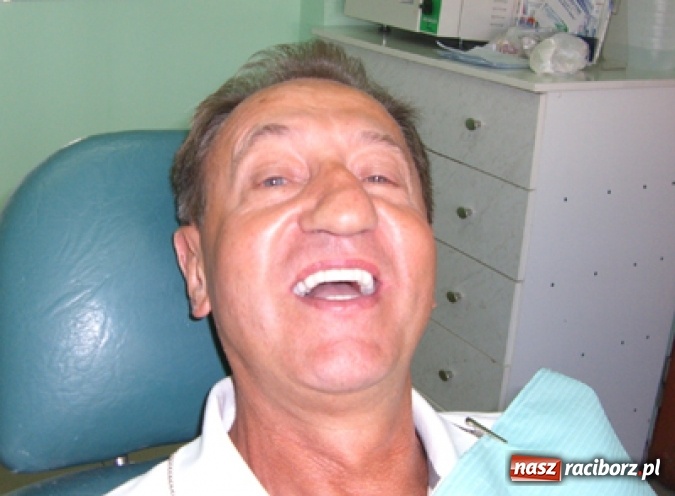 Zdjęcie w galerii na portalu naszraciborz.pl: Uśmiech Twoją wizytówką - zadbaj o niego w gabinetach ART-DENT wiadomości z regionu