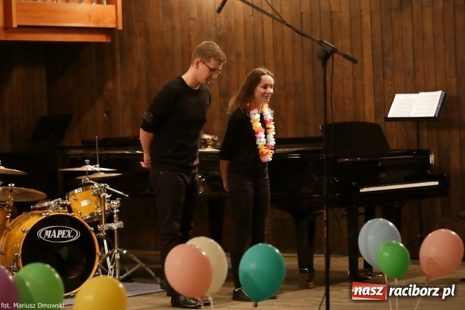 Zdjęcie w galerii na portalu naszraciborz.pl: Zimowy Koncert Karnawałowy w szkole muzycznej wiadomości z regionu