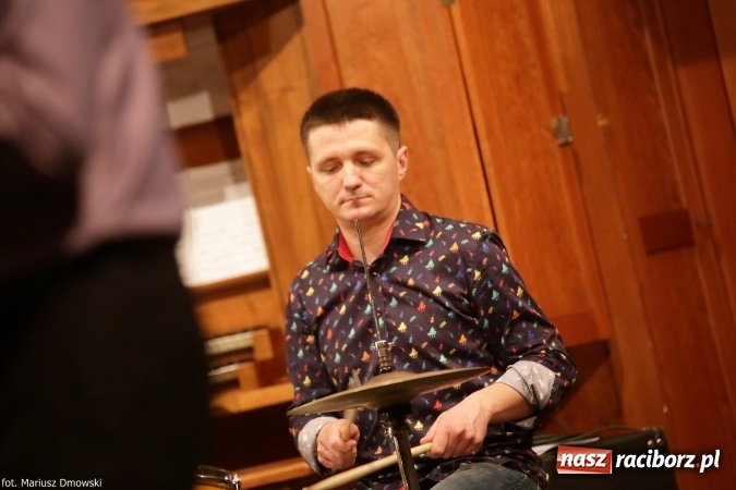 Zdjęcie w galerii na portalu naszraciborz.pl: Zimowy Koncert Karnawałowy w szkole muzycznej wiadomości z regionu