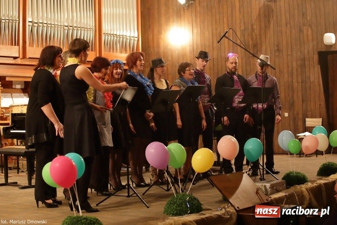 Zdjęcie w galerii na portalu naszraciborz.pl: Zimowy Koncert Karnawałowy w szkole muzycznej wiadomości z regionu