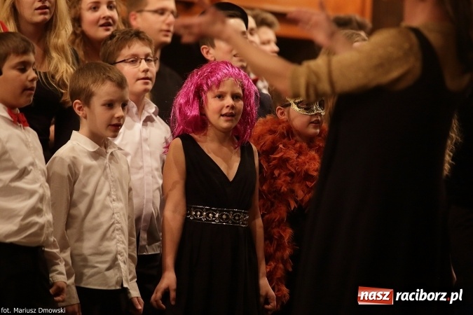 Zdjęcie w galerii na portalu naszraciborz.pl: Zimowy Koncert Karnawałowy w szkole muzycznej wiadomości z regionu