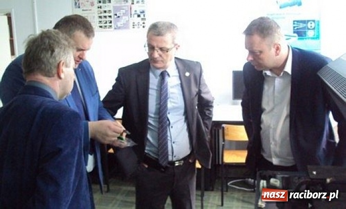 Zdjęcie w galerii na portalu naszraciborz.pl: Mechanik współpracuje z Wydziałem Mechanicznym Politechniki Opolskiej wiadomości z regionu