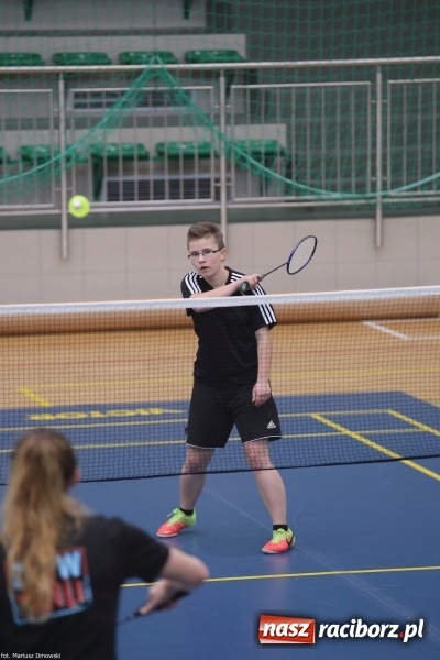 Zdjęcie w galerii na portalu naszraciborz.pl: II Turniej Badmintona Szkół Ponadgimnazjalnych - pierwsze miejsca zagarnięte przez ZSOMS wiadomości z regionu