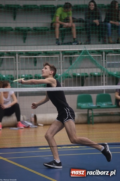 Zdjęcie w galerii na portalu naszraciborz.pl: II Turniej Badmintona Szkół Ponadgimnazjalnych - pierwsze miejsca zagarnięte przez ZSOMS wiadomości z regionu