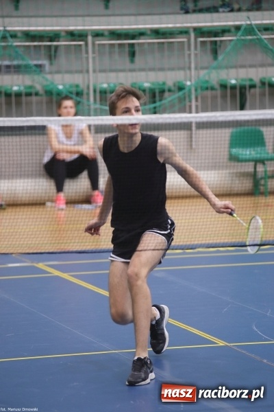 Zdjęcie w galerii na portalu naszraciborz.pl: II Turniej Badmintona Szkół Ponadgimnazjalnych - pierwsze miejsca zagarnięte przez ZSOMS wiadomości z regionu