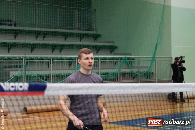 Zdjęcie w galerii na portalu naszraciborz.pl: II Turniej Badmintona Szkół Ponadgimnazjalnych - pierwsze miejsca zagarnięte przez ZSOMS wiadomości z regionu