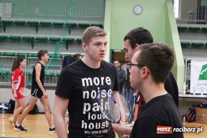 Zdjęcie w galerii na portalu naszraciborz.pl: II Turniej Badmintona Szkół Ponadgimnazjalnych - pierwsze miejsca zagarnięte przez ZSOMS wiadomości z regionu
