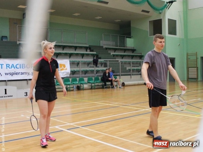 Zdjęcie w galerii na portalu naszraciborz.pl: II Turniej Badmintona Szkół Ponadgimnazjalnych - pierwsze miejsca zagarnięte przez ZSOMS wiadomości z regionu