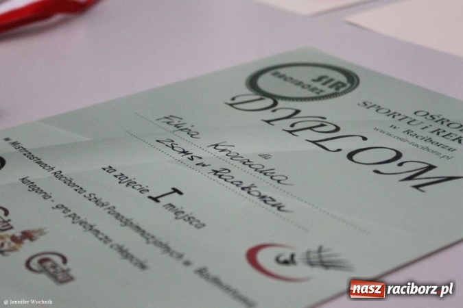 Zdjęcie w galerii na portalu naszraciborz.pl: II Turniej Badmintona Szkół Ponadgimnazjalnych - pierwsze miejsca zagarnięte przez ZSOMS wiadomości z regionu