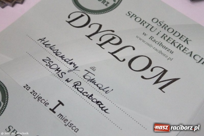 Zdjęcie w galerii na portalu naszraciborz.pl: II Turniej Badmintona Szkół Ponadgimnazjalnych - pierwsze miejsca zagarnięte przez ZSOMS wiadomości z regionu