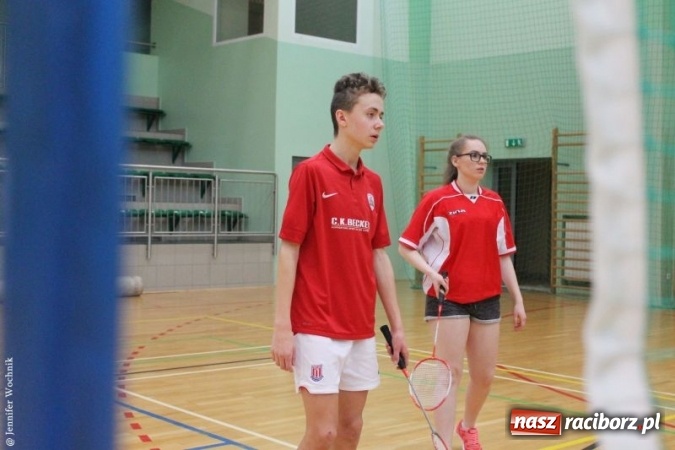 Zdjęcie w galerii na portalu naszraciborz.pl: II Turniej Badmintona Szkół Ponadgimnazjalnych - pierwsze miejsca zagarnięte przez ZSOMS wiadomości z regionu