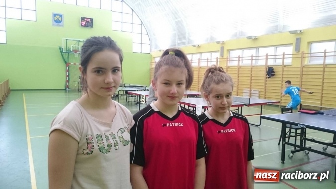 Zdjęcie w galerii na portalu naszraciborz.pl: Powiatowy finał w tenisie stołowym podstawówek. Złoto dla Pawłowa i Krzanowic wiadomości z regionu