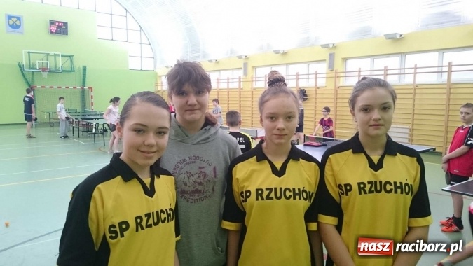 Zdjęcie w galerii na portalu naszraciborz.pl: Powiatowy finał w tenisie stołowym podstawówek. Złoto dla Pawłowa i Krzanowic wiadomości z regionu