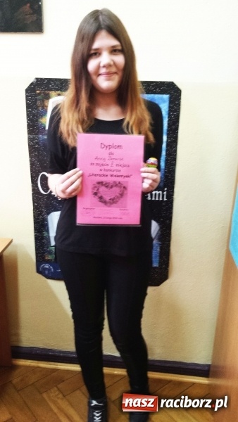 Zdjęcie w galerii na portalu naszraciborz.pl: Literackie Walentynki w bibliotece  wiadomości z regionu