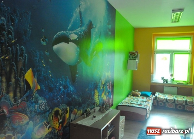 Zdjęcie w galerii na portalu naszraciborz.pl: Rafako S.A. wyposażyło pokoje w Powiatowym Domu Dziecka w Gorzyczkach  wiadomości z regionu