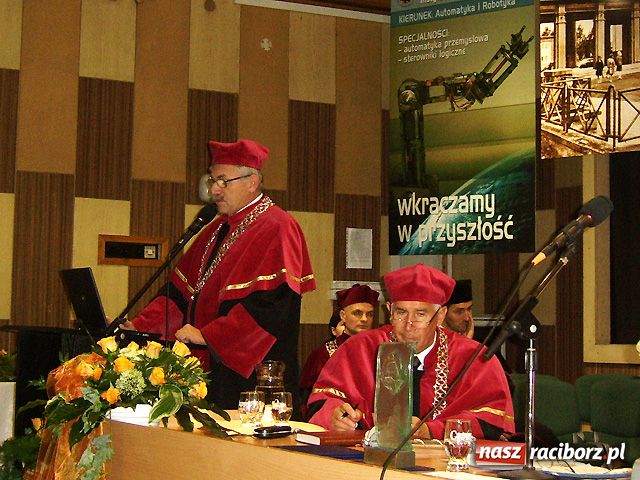 Zdjęcie w galerii na portalu naszraciborz.pl: Rok akademicki zainaugurowany wiadomości z regionu