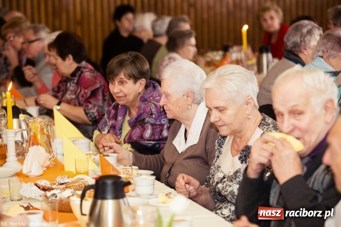 Zdjęcie w galerii na portalu naszraciborz.pl: W Raszczycach obchodzono Światowy Dzień Chorego i Seniora wiadomości z regionu