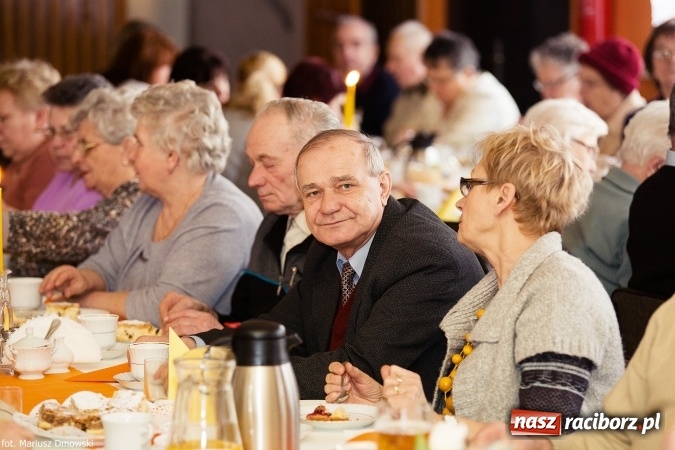 Zdjęcie w galerii na portalu naszraciborz.pl: W Raszczycach obchodzono Światowy Dzień Chorego i Seniora wiadomości z regionu