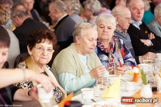 Zdjęcie w galerii na portalu naszraciborz.pl: W Raszczycach obchodzono Światowy Dzień Chorego i Seniora wiadomości z regionu