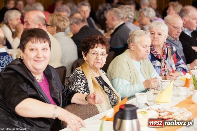 Zdjęcie w galerii na portalu naszraciborz.pl: W Raszczycach obchodzono Światowy Dzień Chorego i Seniora wiadomości z regionu