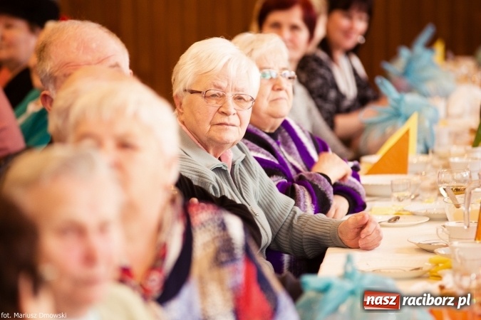 Zdjęcie w galerii na portalu naszraciborz.pl: W Raszczycach obchodzono Światowy Dzień Chorego i Seniora wiadomości z regionu