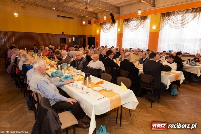 Zdjęcie w galerii na portalu naszraciborz.pl: W Raszczycach obchodzono Światowy Dzień Chorego i Seniora wiadomości z regionu