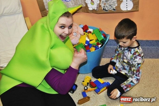 Zdjęcie w galerii na portalu naszraciborz.pl: Podarunki od serca rozdane chorym dzieciom  wiadomości z regionu