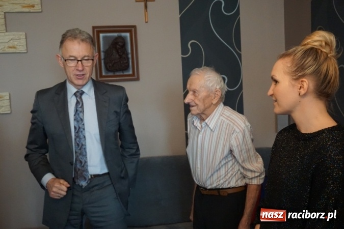 Zdjęcie w galerii na portalu naszraciborz.pl: Sto lat pana Władysława. Życzenia od prezydenta i list od premier, a kondycji nic tylko pozazdrościć wiadomości z regionu