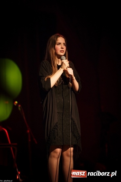 Zdjęcie w galerii na portalu naszraciborz.pl: Walentynkowy czwartek z zespołem Miraż w Młodzieżowym Domu Kultury wiadomości z regionu