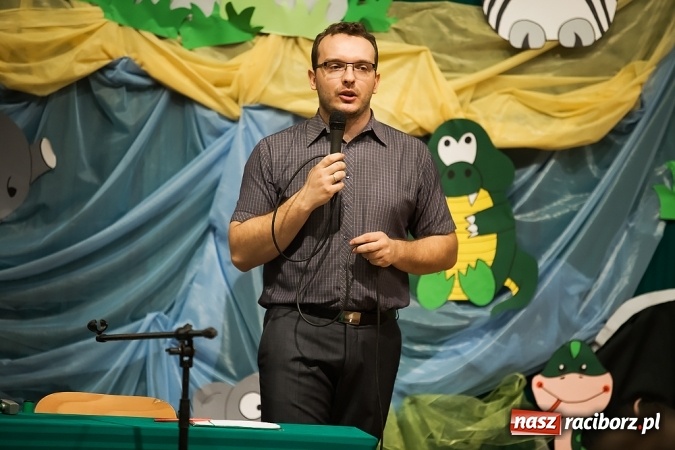 Zdjęcie w galerii na portalu naszraciborz.pl: Dzień książki dla Afryki w Borucinie wiadomości z regionu