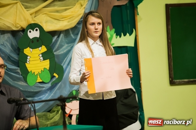 Zdjęcie w galerii na portalu naszraciborz.pl: Dzień książki dla Afryki w Borucinie wiadomości z regionu