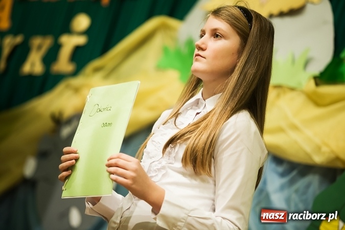 Zdjęcie w galerii na portalu naszraciborz.pl: Dzień książki dla Afryki w Borucinie wiadomości z regionu