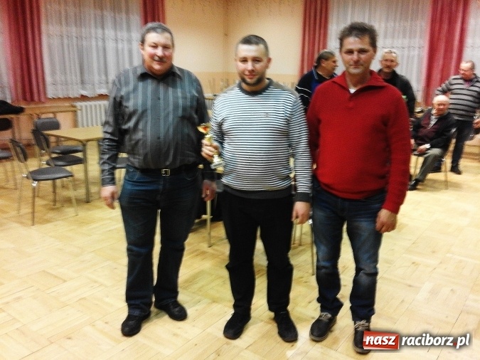 Zdjęcie w galerii na portalu naszraciborz.pl: W Bojanowie rozegrano Turniej Skata o Puchar Zarządu Ochotniczej Straży Pożarnej wiadomości z regionu