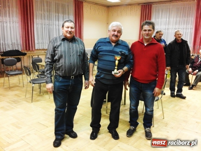 Zdjęcie w galerii na portalu naszraciborz.pl: W Bojanowie rozegrano Turniej Skata o Puchar Zarządu Ochotniczej Straży Pożarnej wiadomości z regionu