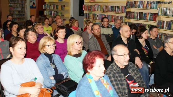 Zdjęcie w galerii na portalu naszraciborz.pl: Sukces jest jak góra lodowa - zdobywczyni Korony Ziemi w bibliotece wiadomości z regionu