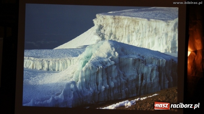 Zdjęcie w galerii na portalu naszraciborz.pl: Sukces jest jak góra lodowa - zdobywczyni Korony Ziemi w bibliotece wiadomości z regionu