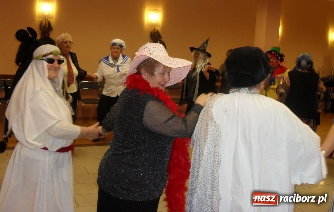 Zdjęcie w galerii na portalu naszraciborz.pl: Bajkowe party na babskim combrze w Nędzy wiadomości z regionu