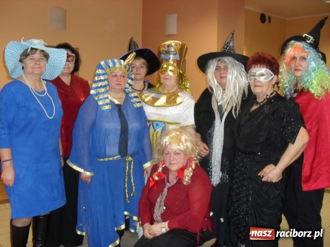 Zdjęcie w galerii na portalu naszraciborz.pl: Bajkowe party na babskim combrze w Nędzy wiadomości z regionu