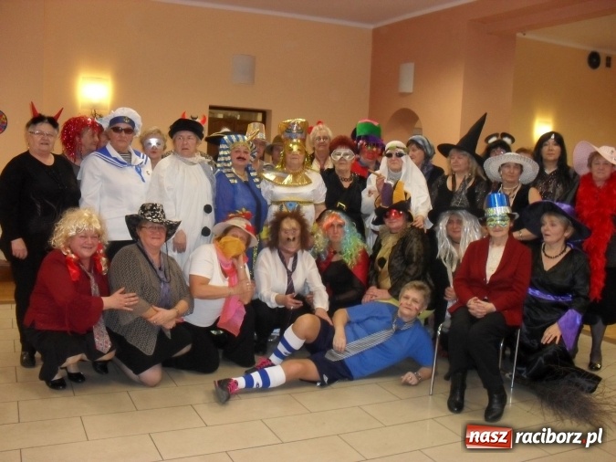 Zdjęcie w galerii na portalu naszraciborz.pl: Bajkowe party na babskim combrze w Nędzy wiadomości z regionu