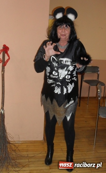 Zdjęcie w galerii na portalu naszraciborz.pl: Bajkowe party na babskim combrze w Nędzy wiadomości z regionu