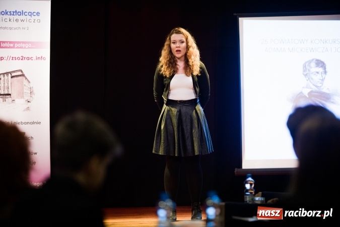 Zdjęcie w galerii na portalu naszraciborz.pl: 25. Powiatowy Konkurs Recytatorski Tw&oacute;rczości Adama Mickiewicza i Josepha von Eichendorffa wiadomości z regionu