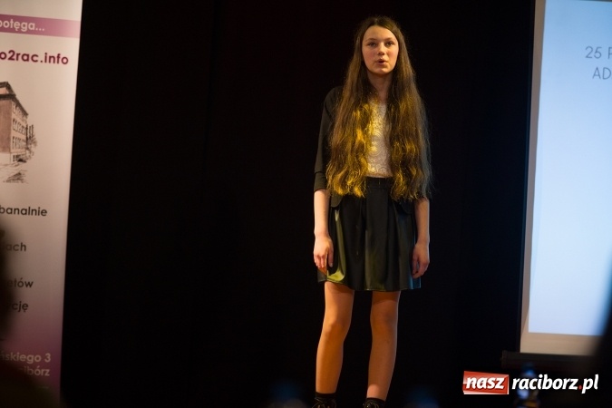 Zdjęcie w galerii na portalu naszraciborz.pl: 25. Powiatowy Konkurs Recytatorski Tw&oacute;rczości Adama Mickiewicza i Josepha von Eichendorffa wiadomości z regionu