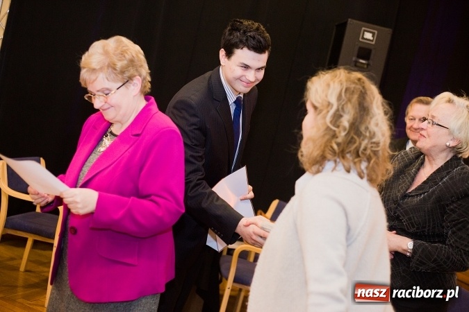 Zdjęcie w galerii na portalu naszraciborz.pl: 25. Powiatowy Konkurs Recytatorski Tw&oacute;rczości Adama Mickiewicza i Josepha von Eichendorffa wiadomości z regionu