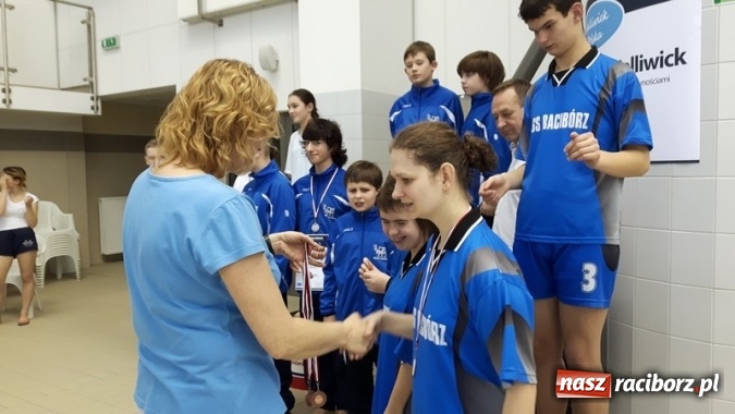 Zdjęcie w galerii na portalu naszraciborz.pl: Brawo! Pływacy z Zespołu Szk&oacute;ł Specjalnych zwycięzcami wiadomości z regionu