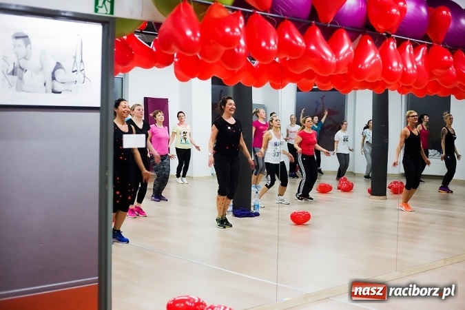Zdjęcie w galerii na portalu naszraciborz.pl: Walentynkowy Maraton Fitness w Brooklyn Gym wiadomości z regionu